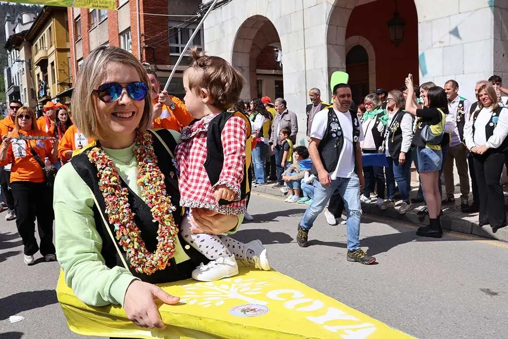 desfile-infiesto-descenso-pilona-021