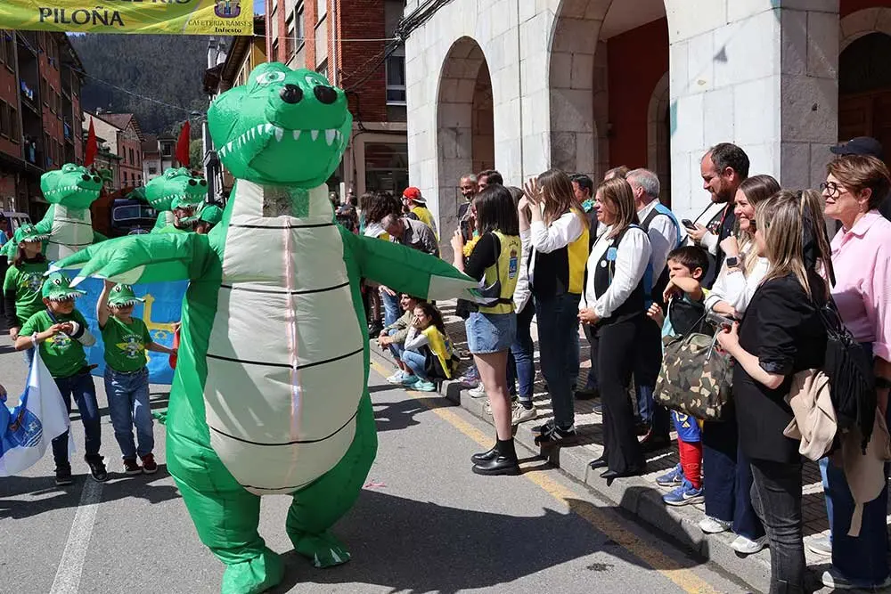 desfile-infiesto-descenso-pilona-023