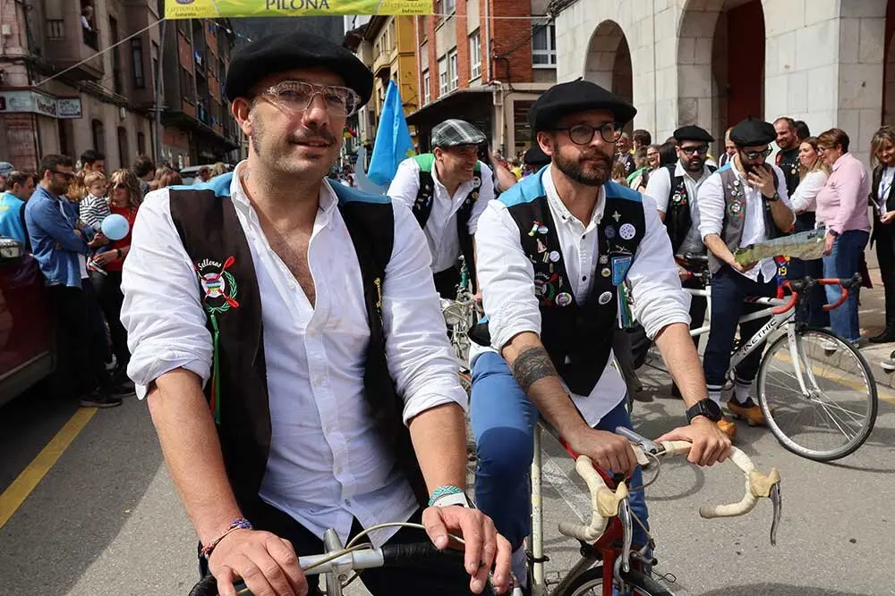 desfile-infiesto-descenso-pilona-045