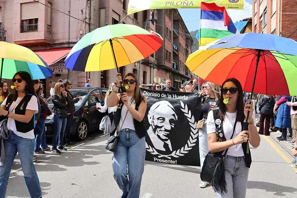 desfile-infiesto-descenso-pilona-052