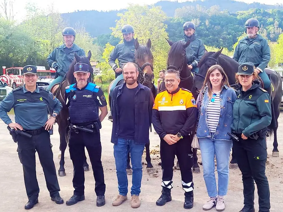 feria-abril-infiesto-caballos-jamon-01