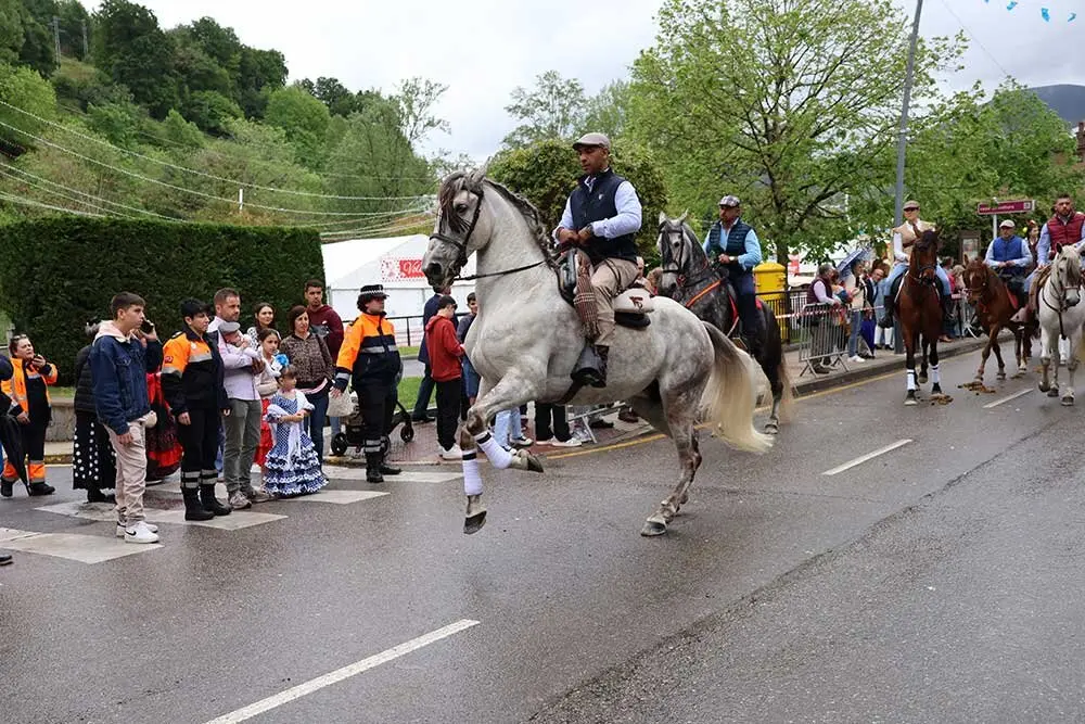 caballos-feria-abril-infiesto-2025-02