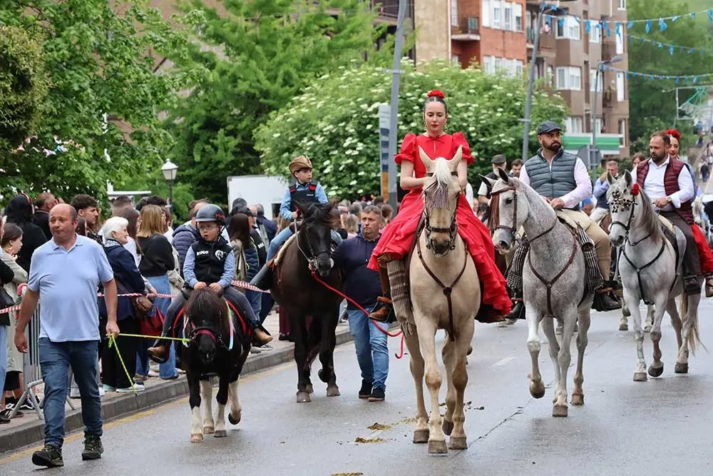 caballos-feria-abril-infiesto-2025-09