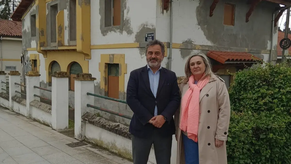 Juan Lu&iacute;s Berros y Paula On&iacute;s en Pola de Siero