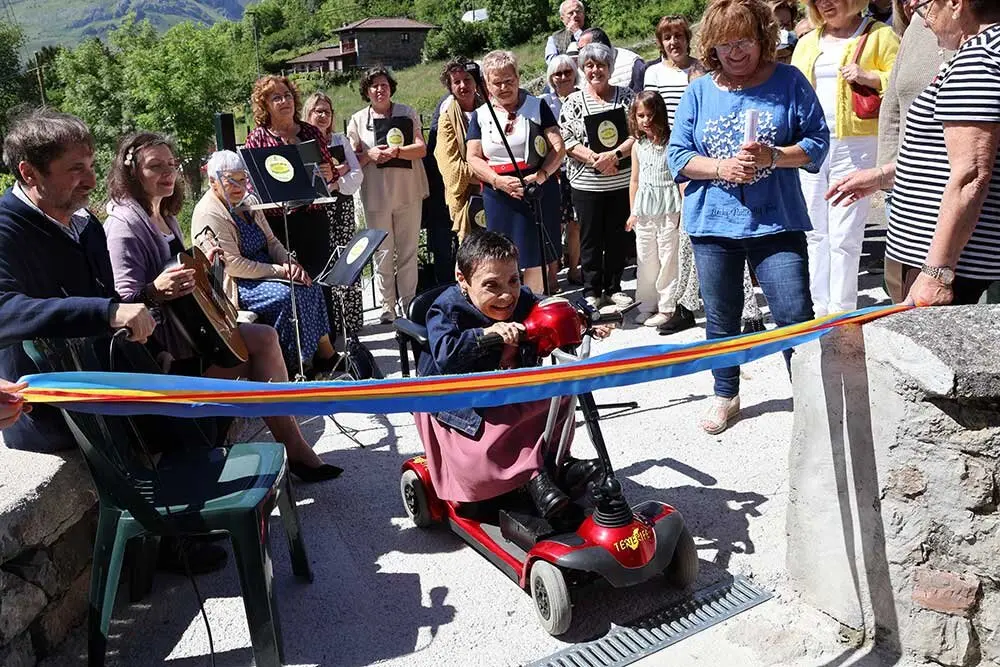 centenario-escuela-asiegu-02