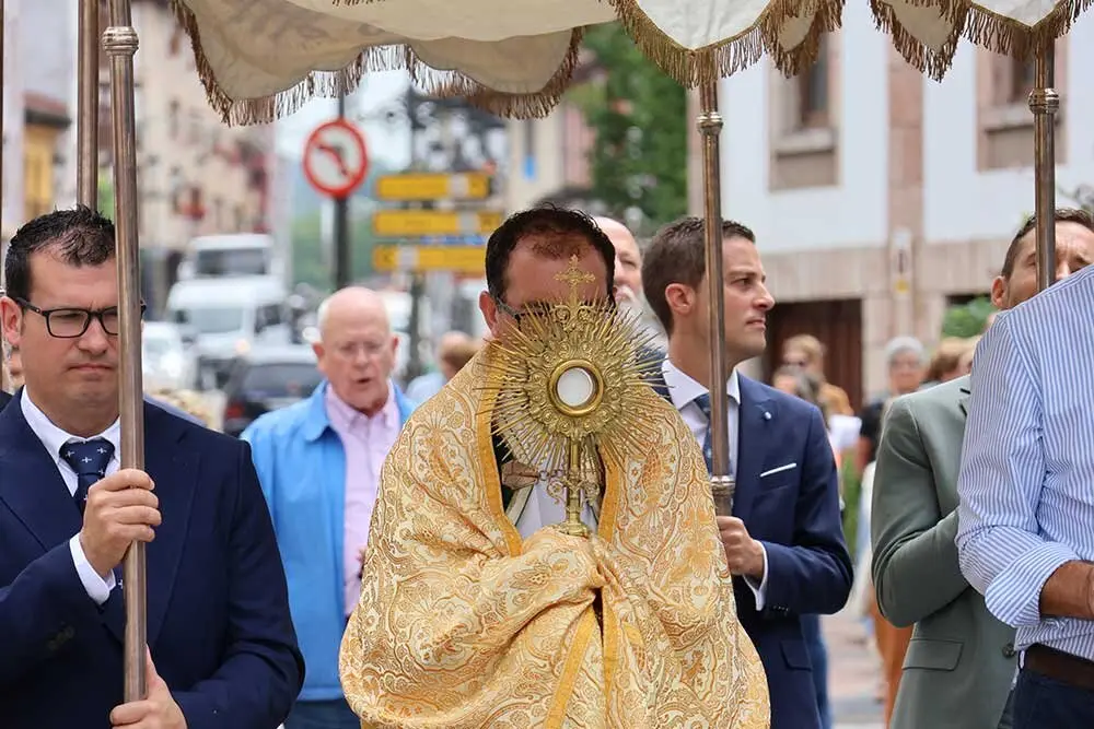 corpus-cangas-onis-2025-015