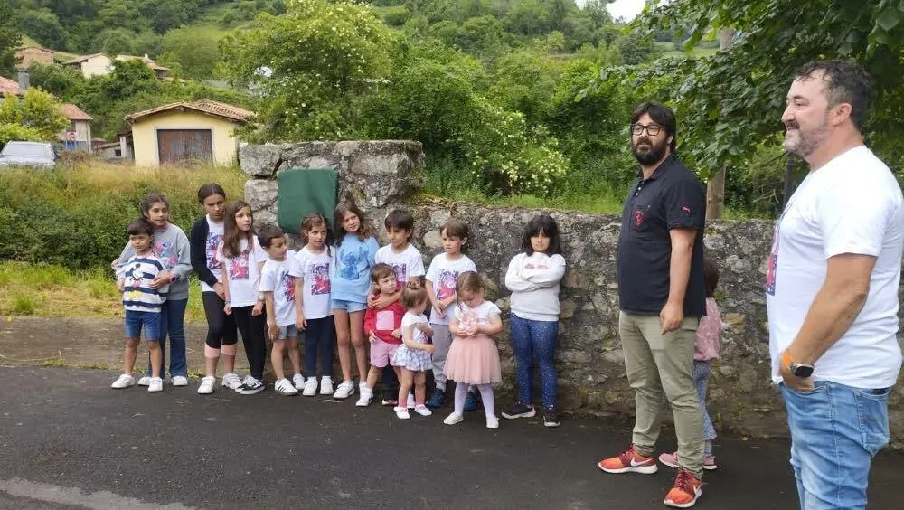 premio-nino-nina-mere-llanes