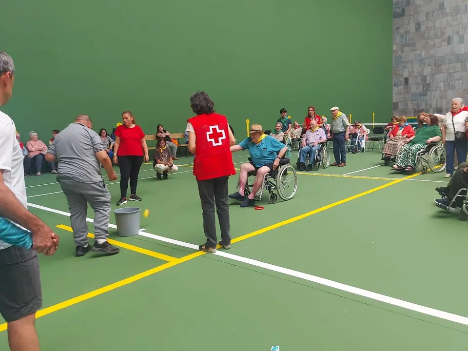 Un momento de la convivencia de mayores, en Villaviciosa
