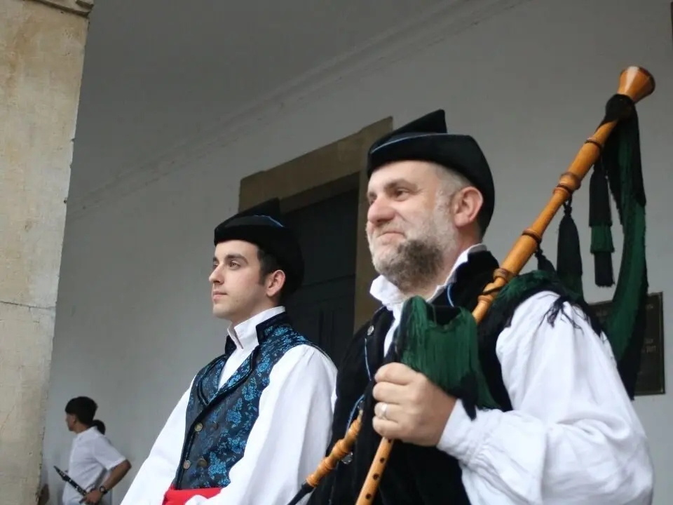 El-Carmín-de-La-Pola (33)