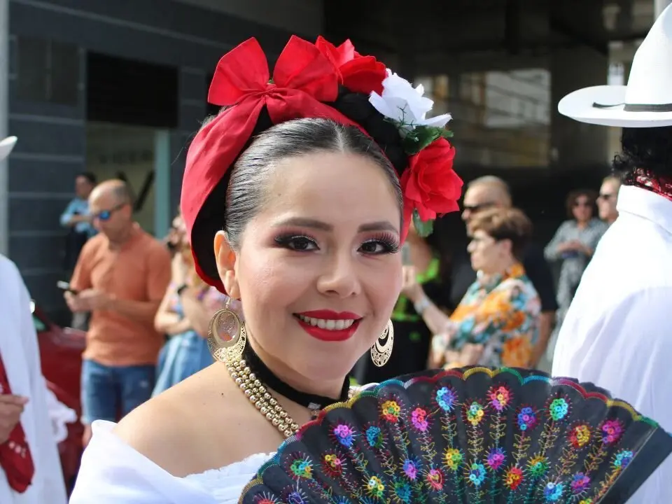 Desfile-folclórico-El-Carmín (18)
