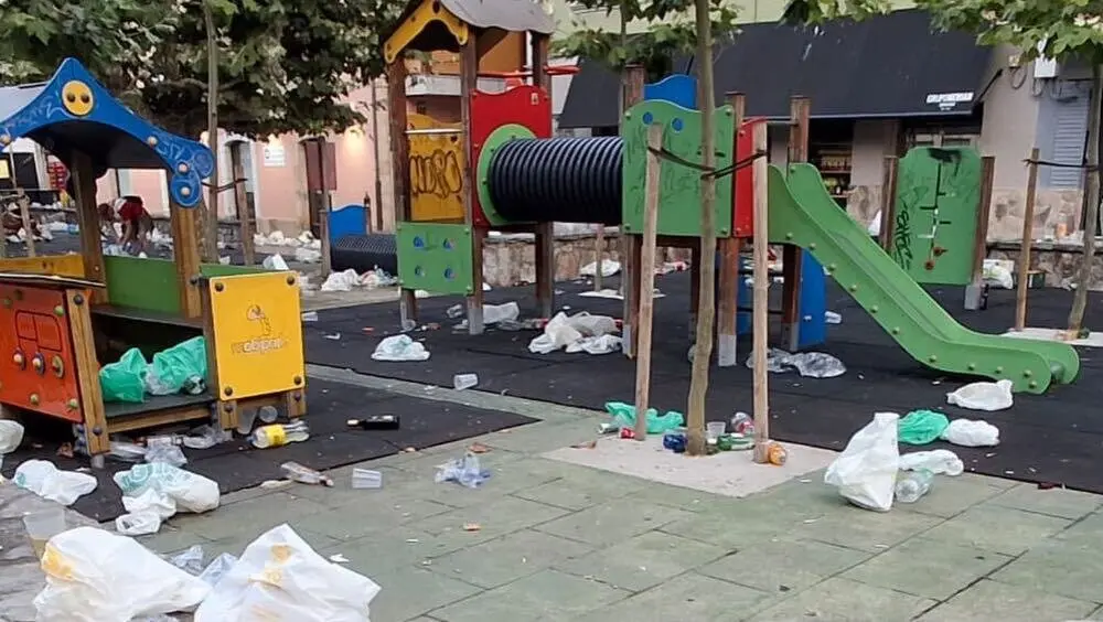 limpieza-piragues-ribadesella