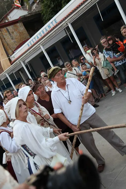 desembarco-carlos-V-tazones-2025-025