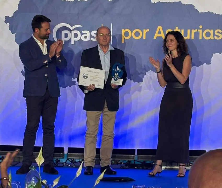 ayuso-llanes-premio-tomas-antuna-023