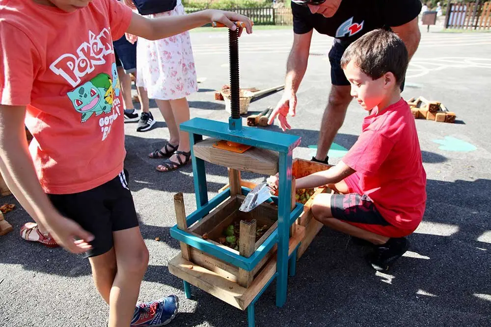 dia-asturias-colunga-muja-02