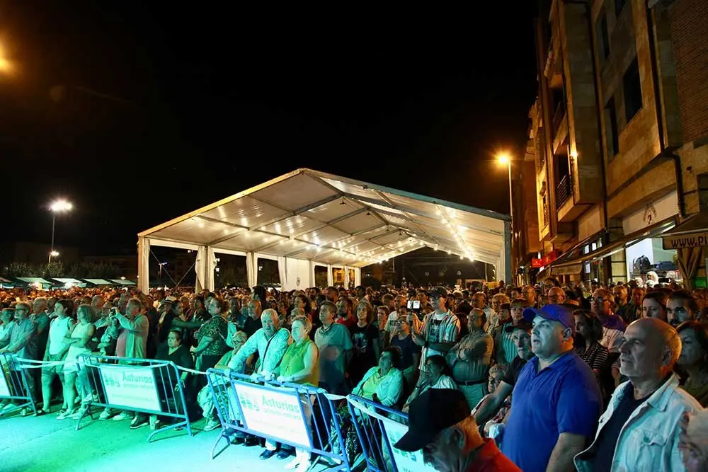 hevia-concierto-villaviciosa-03