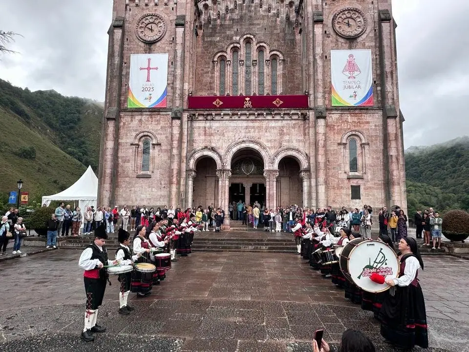 dia-asturias-covadonga-3