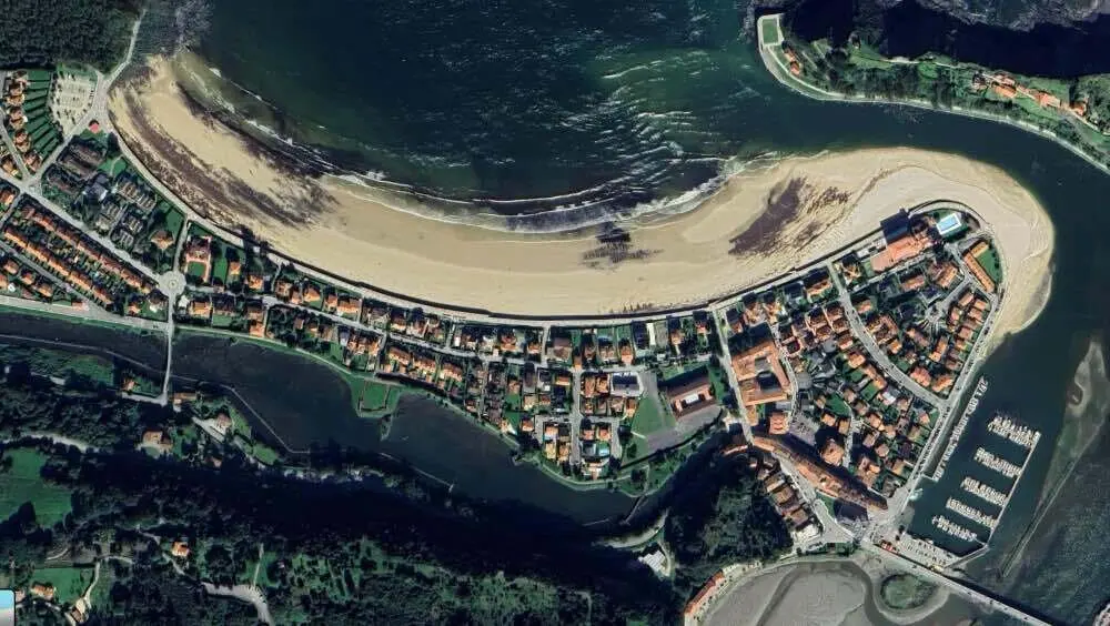 ribadesella-playa-santa-marina