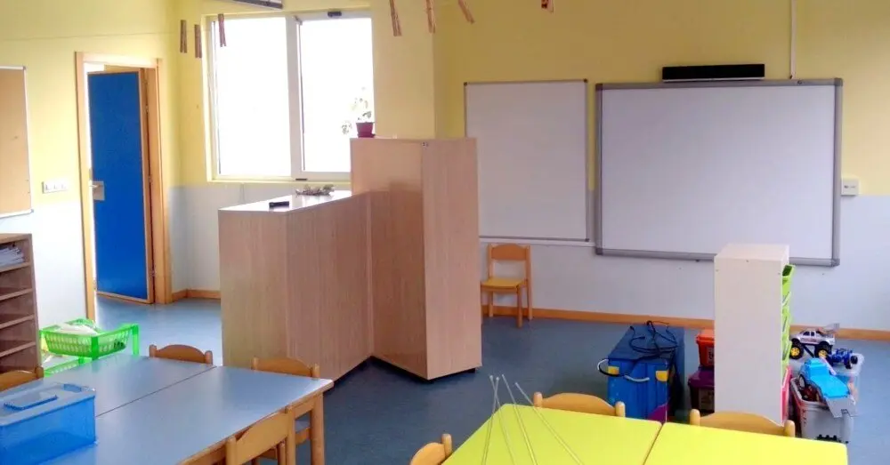 Interior de un aula del colegio p&uacute;blico Pe&ntilde;a T&uacute; de Llanes.