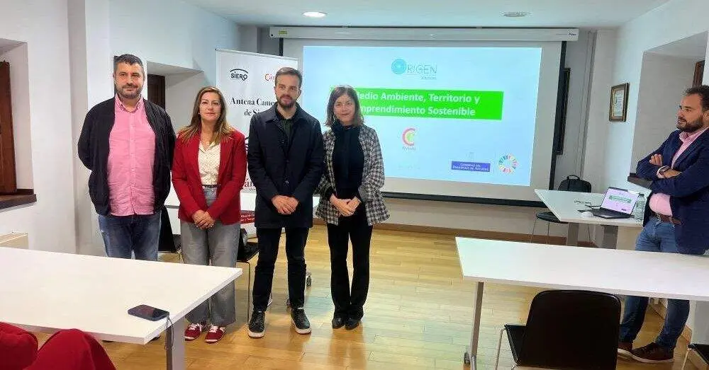 Javier Rodr&iacute;guez, Teresa &Aacute;lvarez, Juan Ponte, y Consuelo Hern&aacute;ndez.