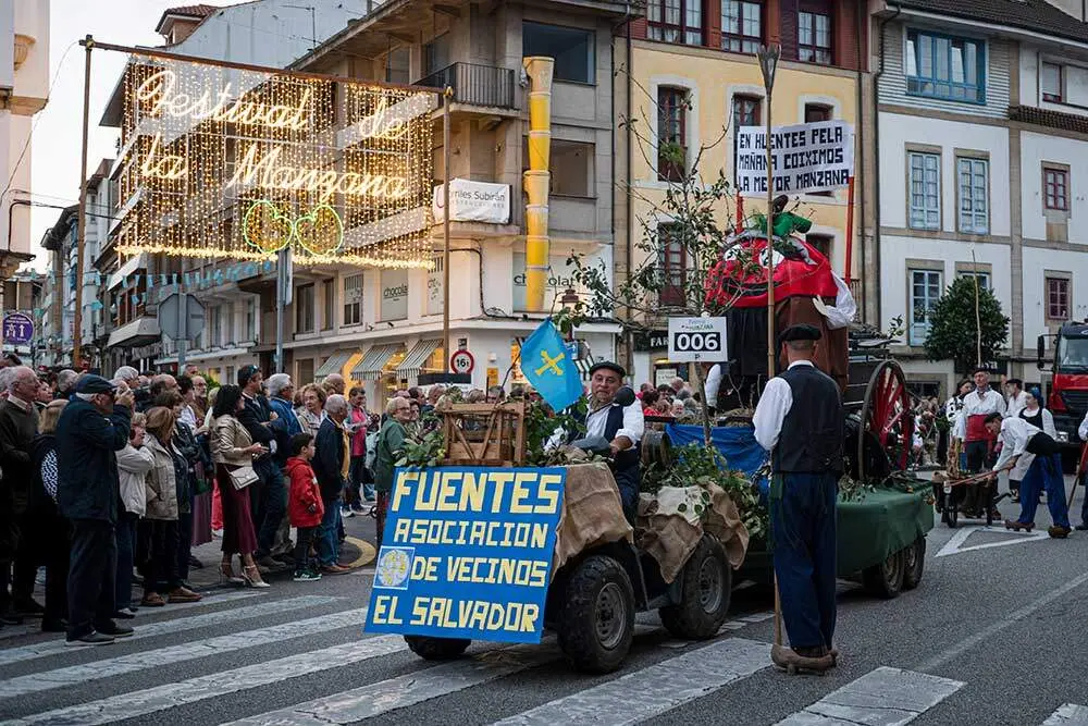 Festival-de-la-Manzana-2025---Carrozas-053-