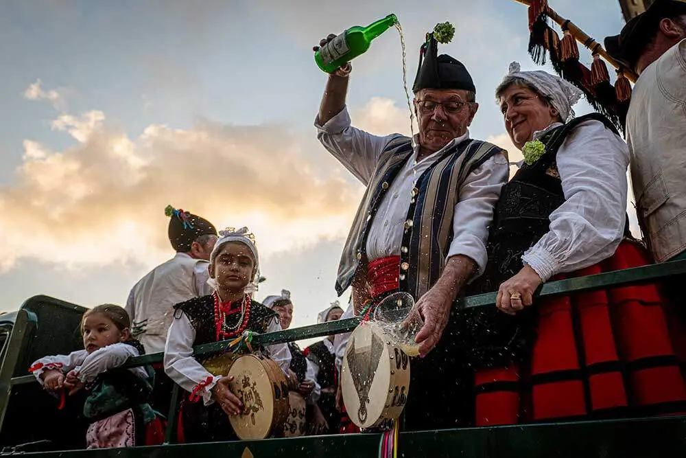 Festival-de-la-Manzana-2025---Carrozas-027-