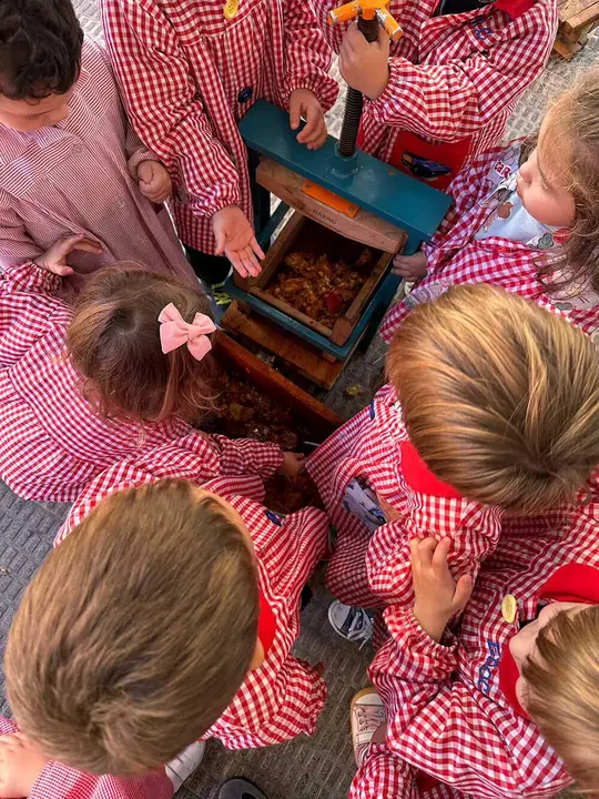 amaguestu-colegio-reconquista-2025-025