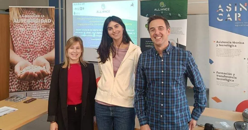 Noem&iacute; Quintanal, Ana Gonz&aacute;lez de Sela y Armando Men&eacute;ndez.