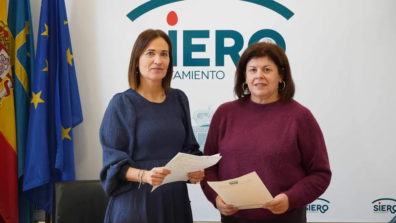 A la izda, Mar&iacute;a Jos&eacute; Fern&aacute;ndez junto a  Mar&iacute;a Nach&oacute;n, t&eacute;cnica municipal