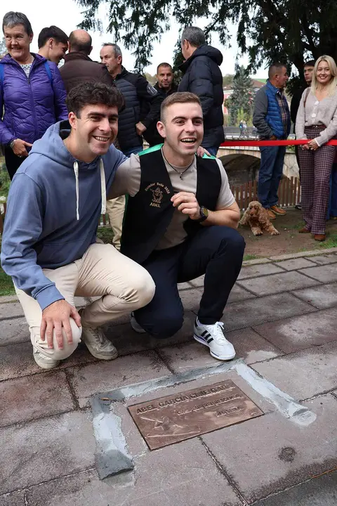 placa-abel-cimentada-campeon-sella-09