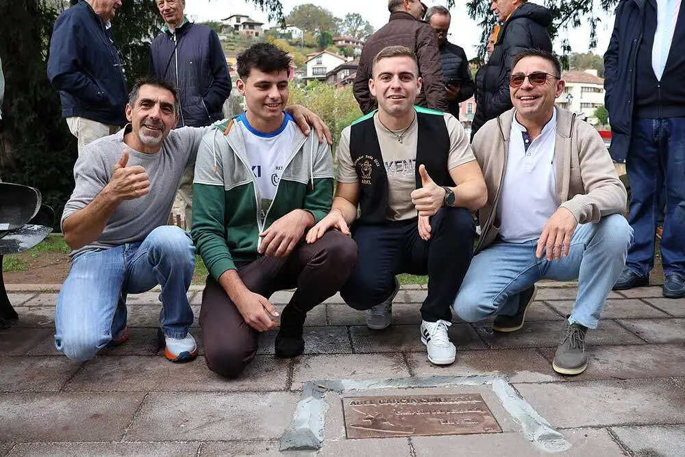 placa-abel-cimentada-campeon-sella-011