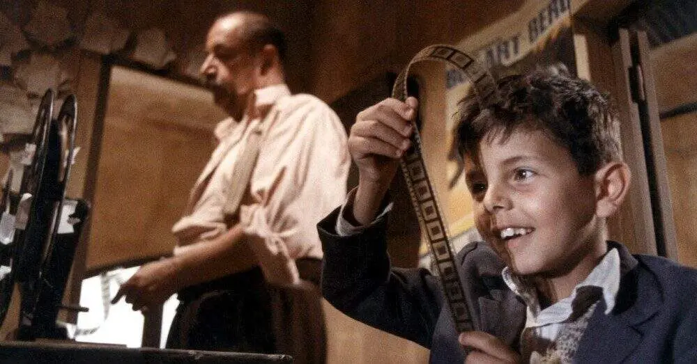 Escena de Cinema Paradiso.