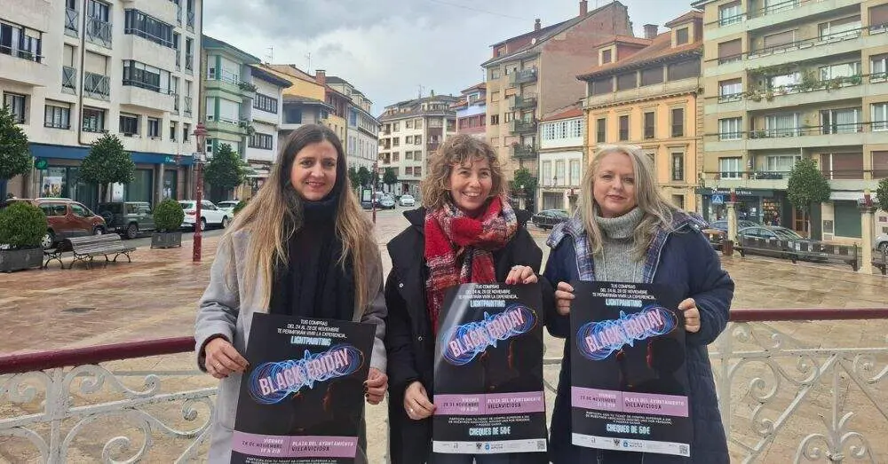 Elena Fern&aacute;ndez, vicepresidenta de Acosevi; Roc&iacute;o Vega, concejala y Luc&iacute;a Llera, tesorera de Acosevi.