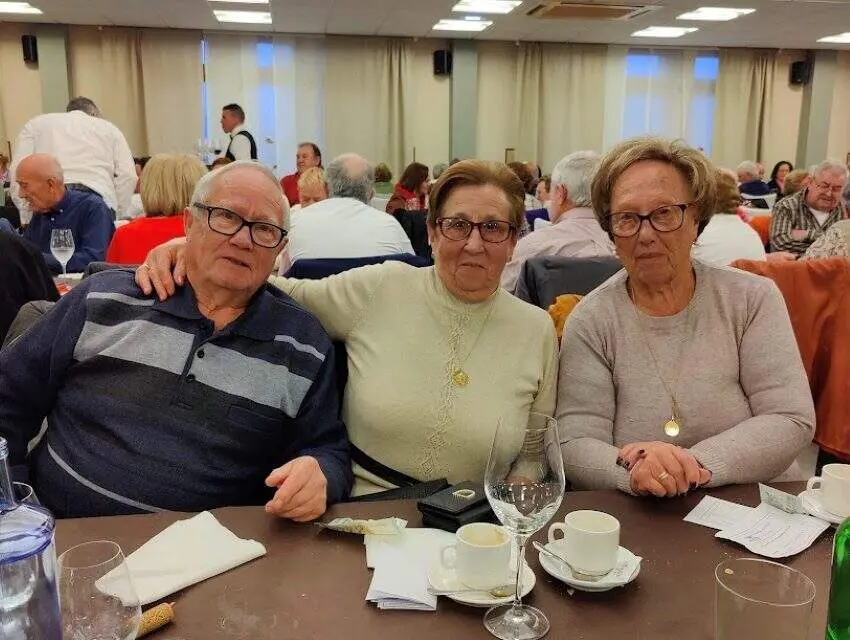 Comida de navidad Hogar del Jubilado Maliayo de Villaviciosa. (48)