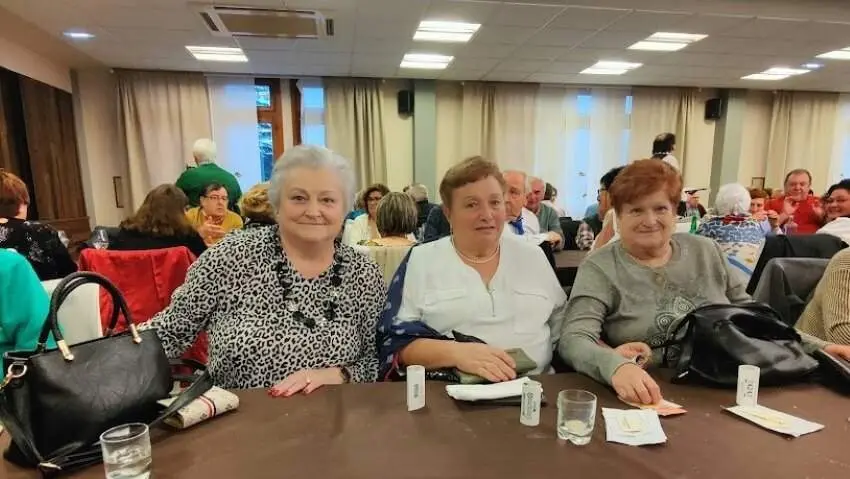 Comida de navidad Hogar del Jubilado Maliayo de Villaviciosa. (69)