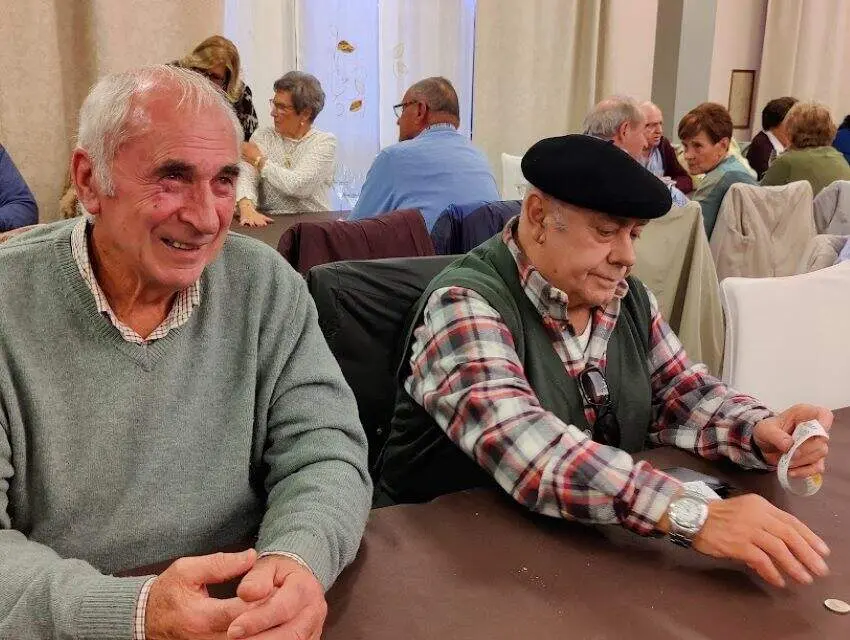 Comida de navidad Hogar del Jubilado Maliayo de Villaviciosa. (89)