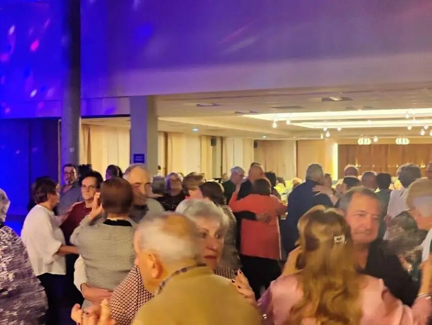 Comida de navidad Hogar del Jubilado Maliayo de Villaviciosa. (19)