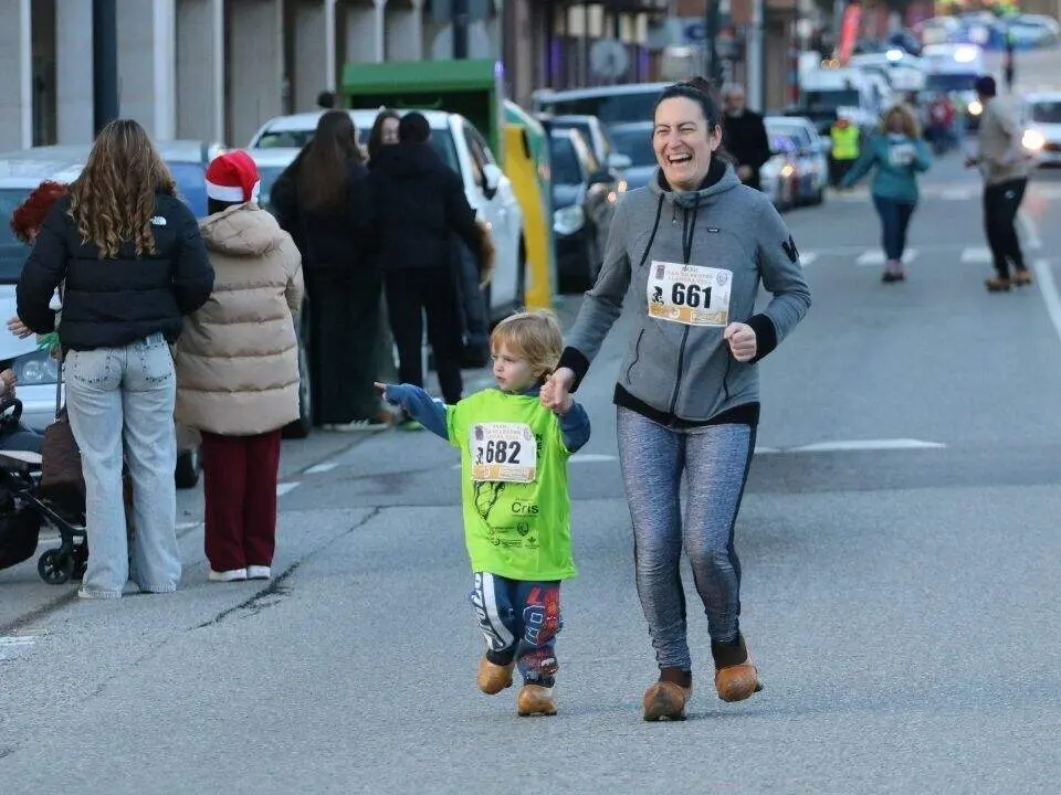 La prueba de madre&ntilde;as congreg&oacute; a participantes de diferentes edades