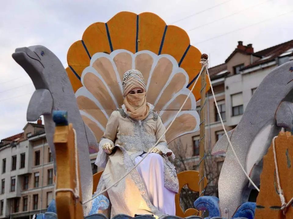 cabalgata-reyes-villaviciosa (3)