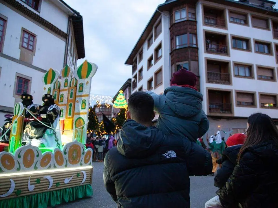 cabalgata-reyes-villaviciosa (50)