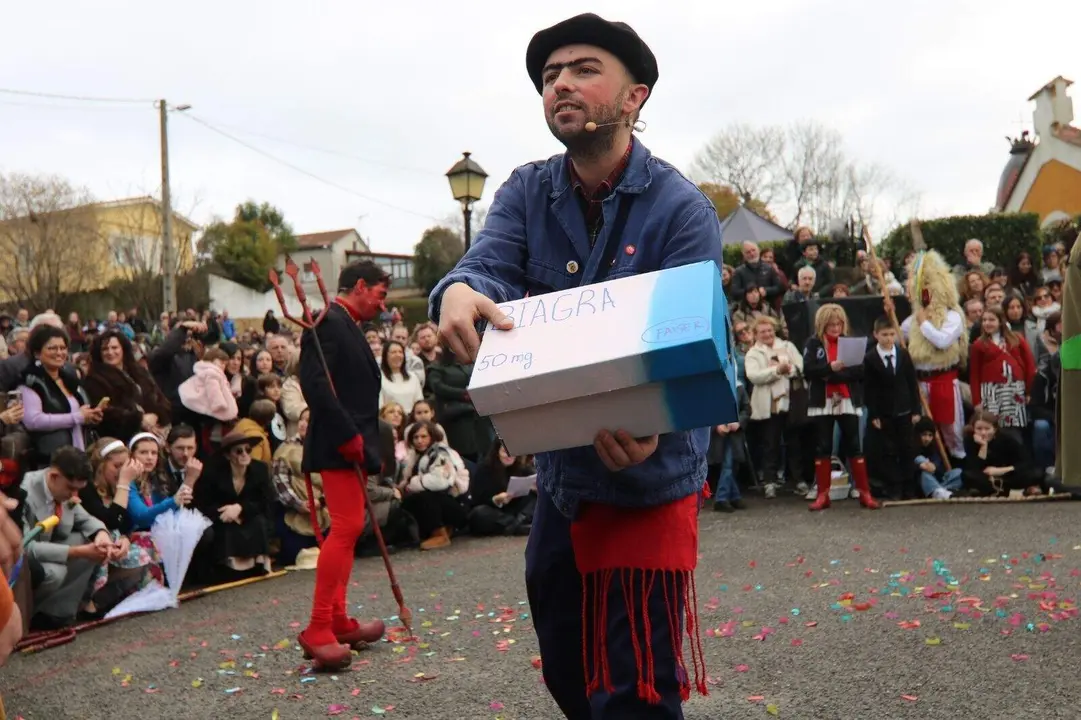 Valdesoto se qued&oacute; peque&ntilde;o en el Domingu de Sidros y Comedies