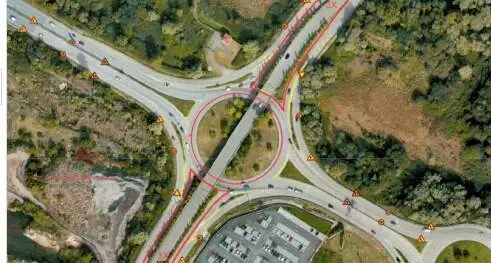 Los trabajos en la rotonda de acceso a La fresneda desde Lugones acarrear&aacute;, retenciones