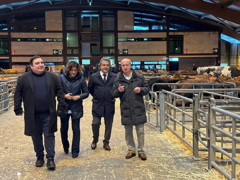 A la izda, Javier Mateus, Beatriz Polledo, Juan Luis Berros y Luis Venta