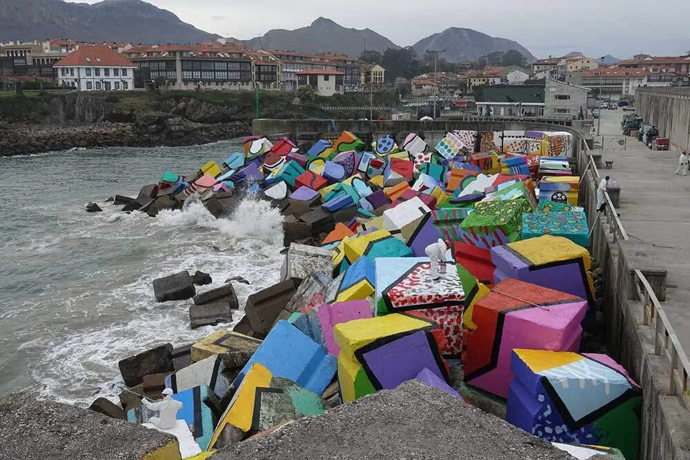 cubos-memoria-llanes-restauracion-2026-01