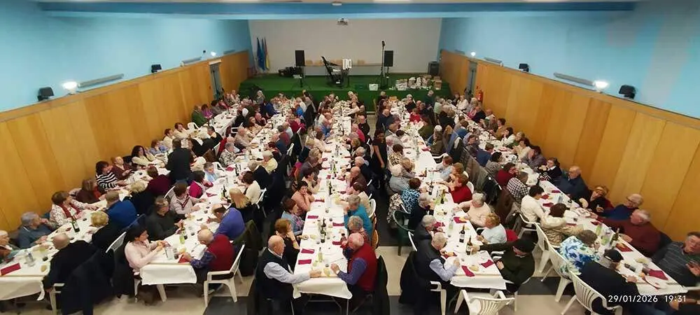 asamblea-mayores-onis-01