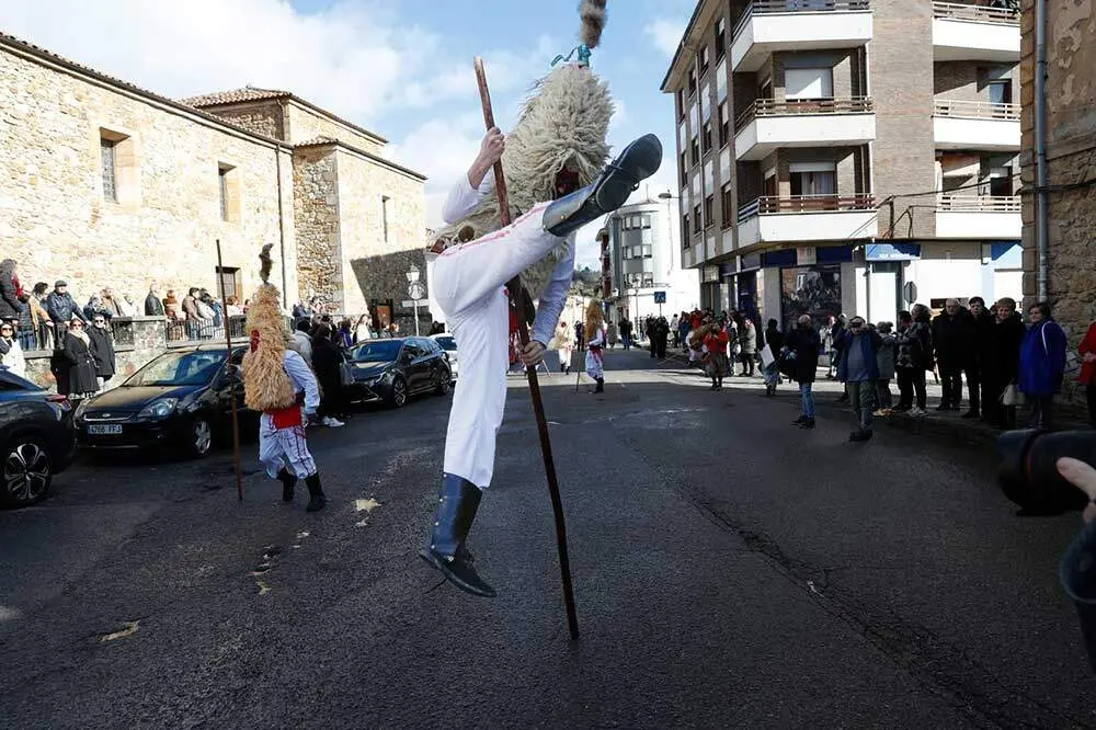 2026_02_08-Presidente-Principado-Domingu-de-Sidros-y-Comedies-(6)