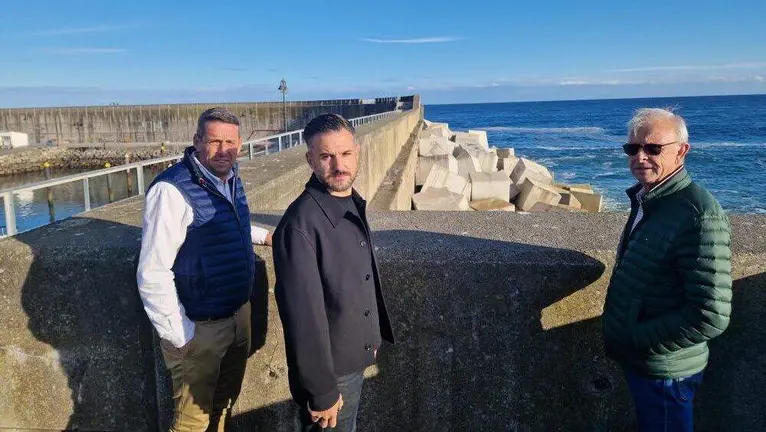 refuerzo-dique-puerto-lastres