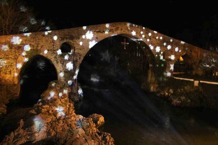 puente-romano-cangas-navidad.jpg