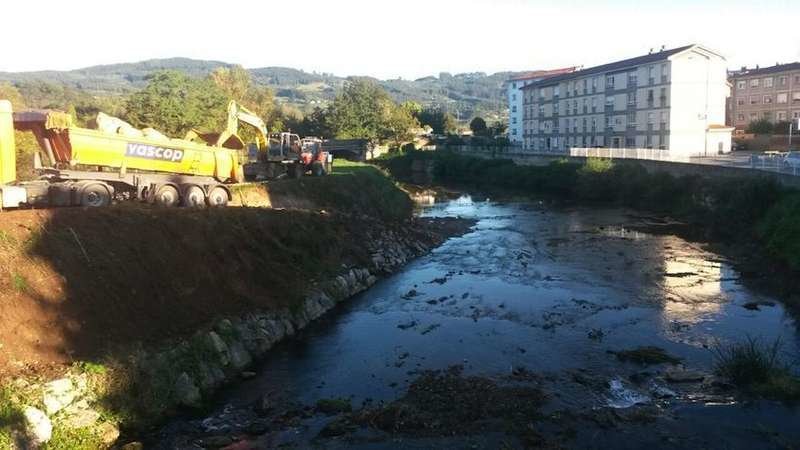 Limpieza del rio Linares.jpg