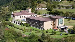 parador-cangas-onis-02.jpg