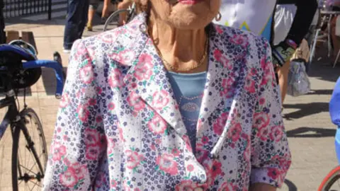 Dolores alonso cabeza.jpg